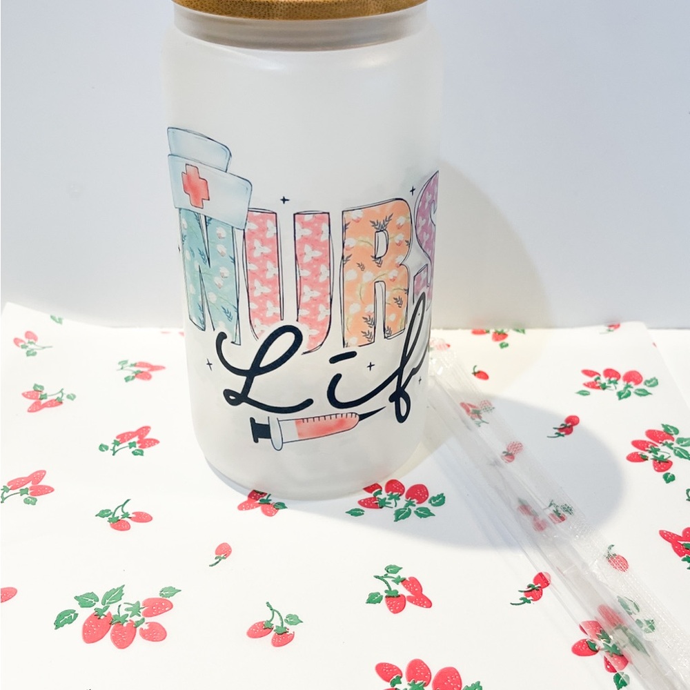 Nurse Life Frosted Glass Tumbler with Straw